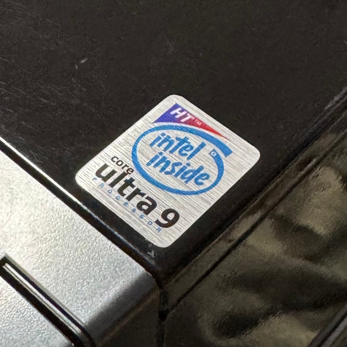 Core ULTRA i9 Retro-Modern-Sleeper Case Badge Sticker - Metallic