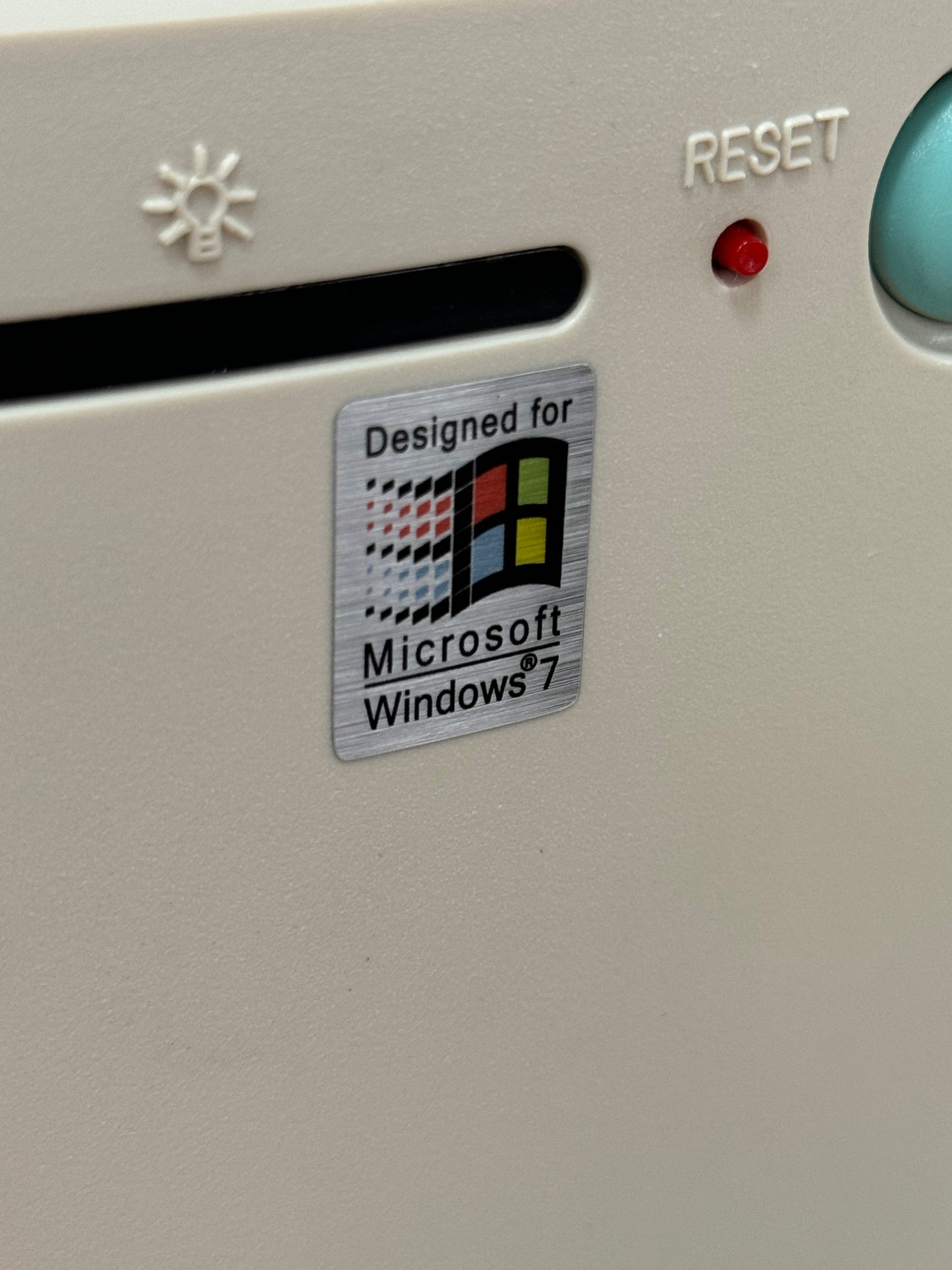 Windows 7 Case Badge Sticker - Metallic