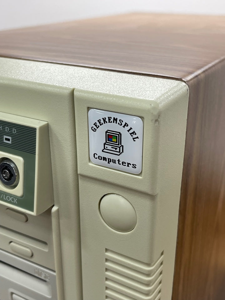 > "Just makin' a sticker of myself." - Geekenspiel < Case Badge Sticker - Dome