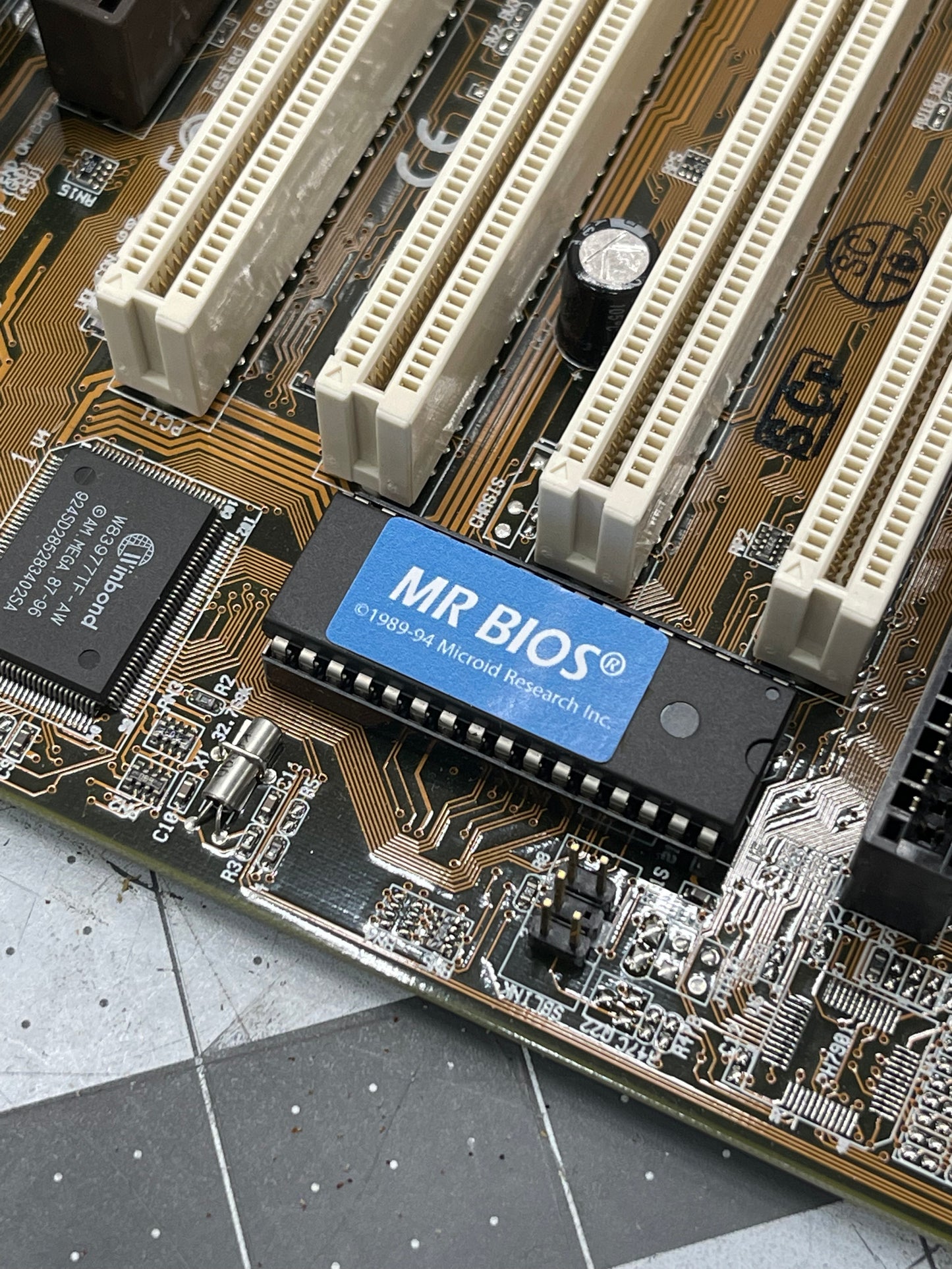 MR BIOS Update Microid Research Case Badge Sticker