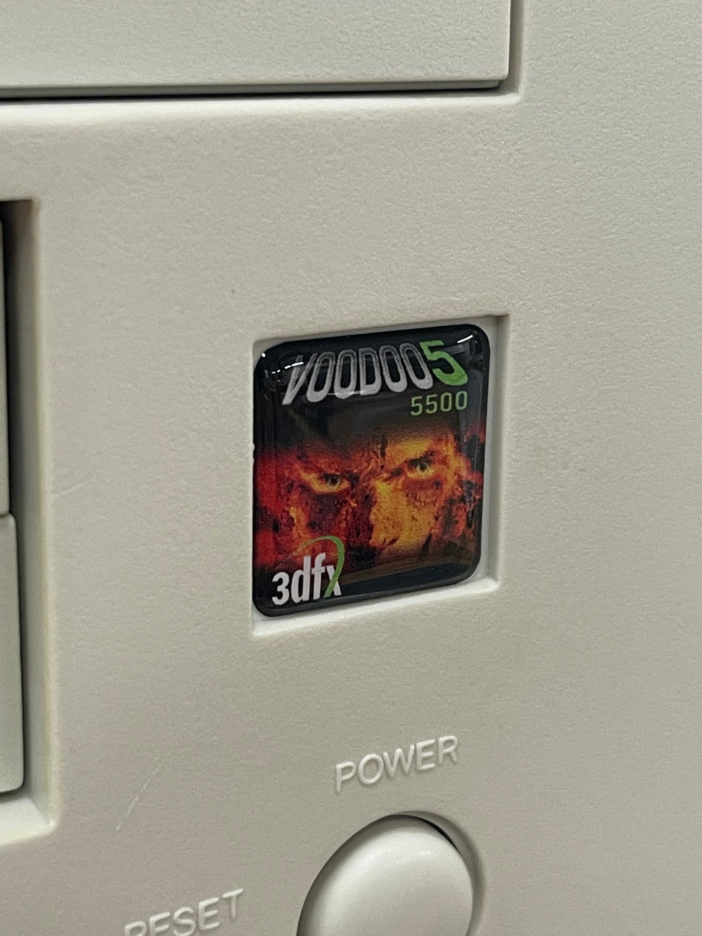 3Dfx "Faces Series" Voodoo5 5500 Case Badge Sticker - DOME