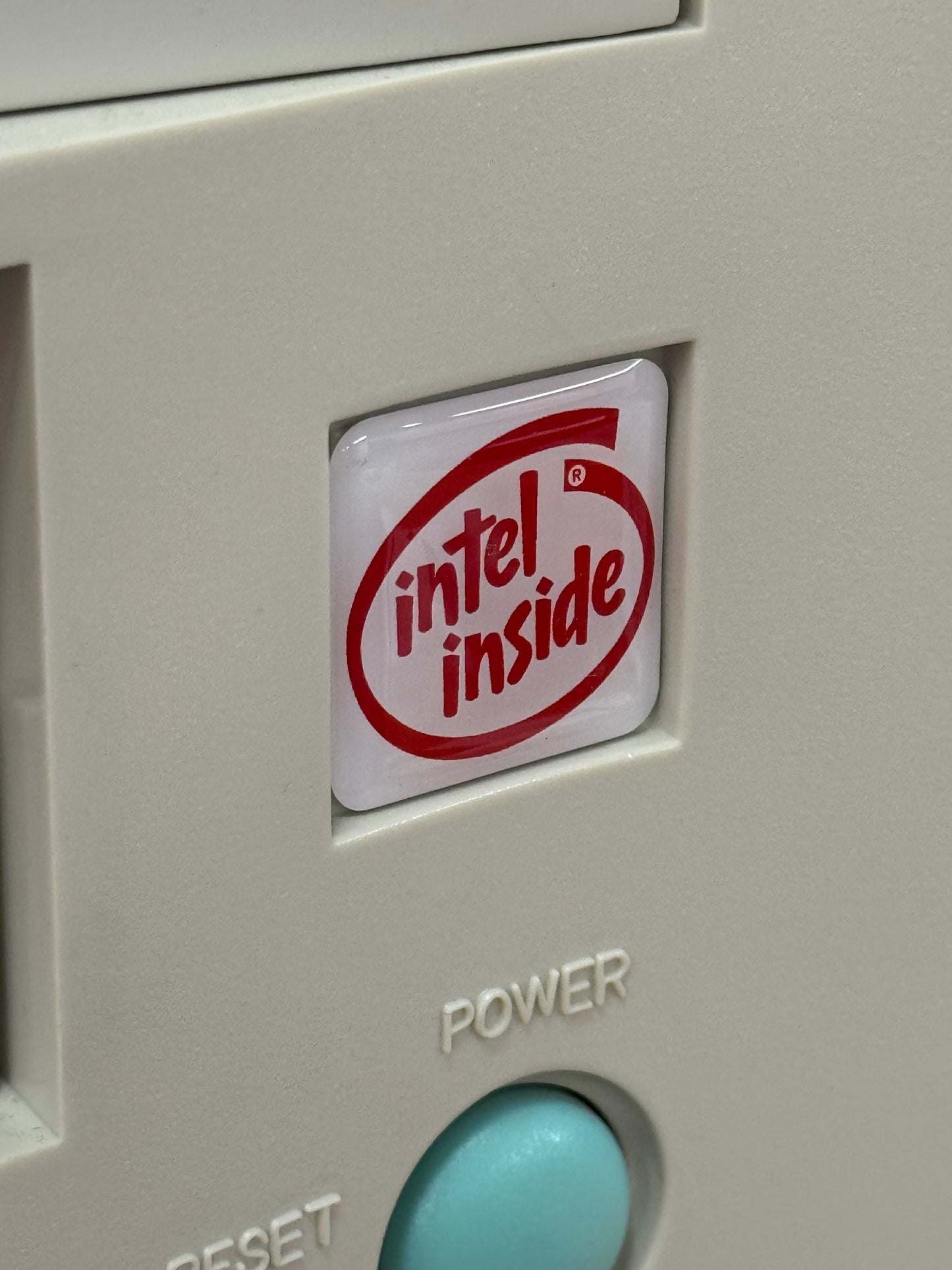 “Intel Inside” Case Badge Sticker RED - DOME WHT