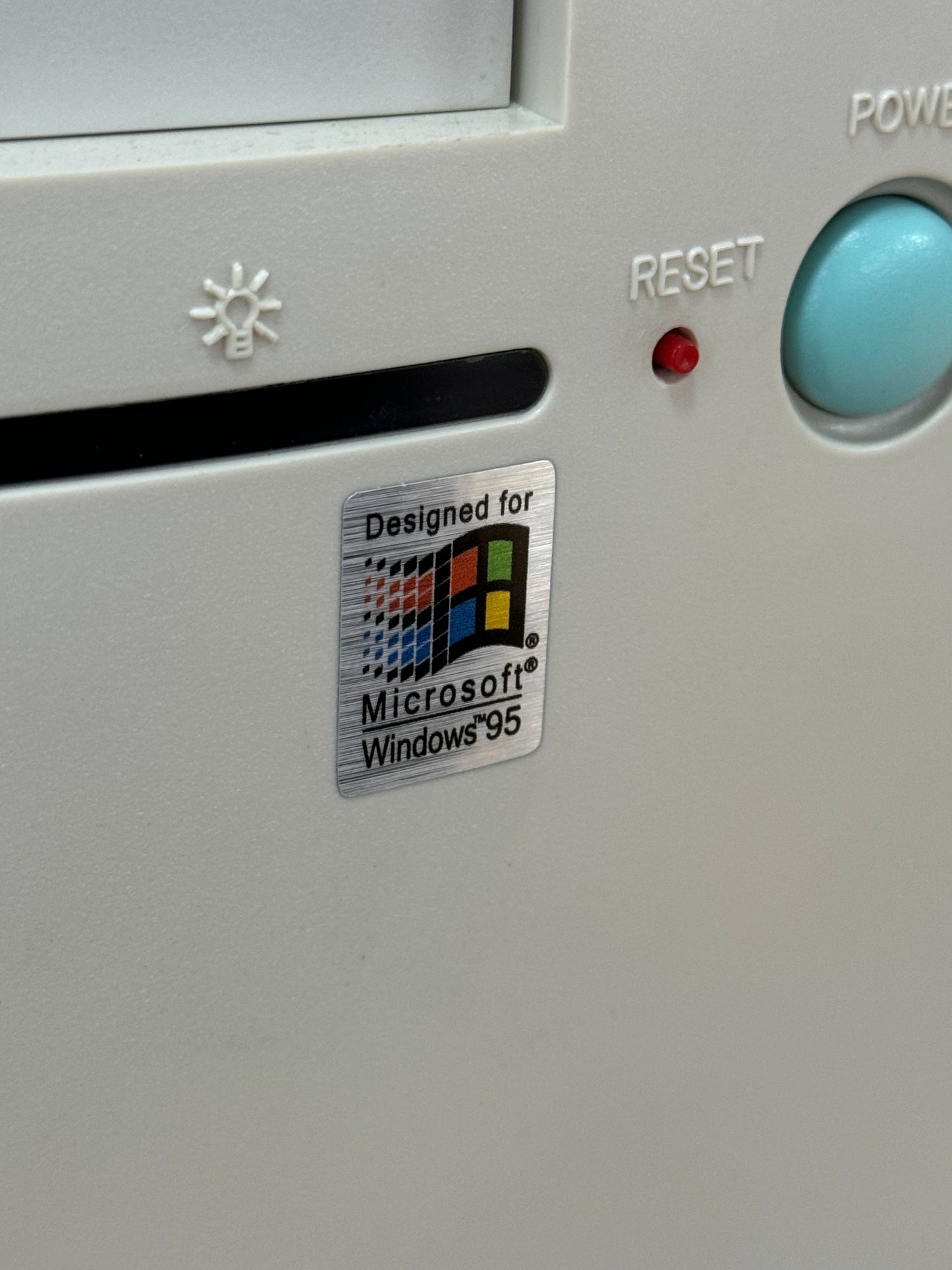 Windows 95 V2 Case Badge Sticker - Metallic