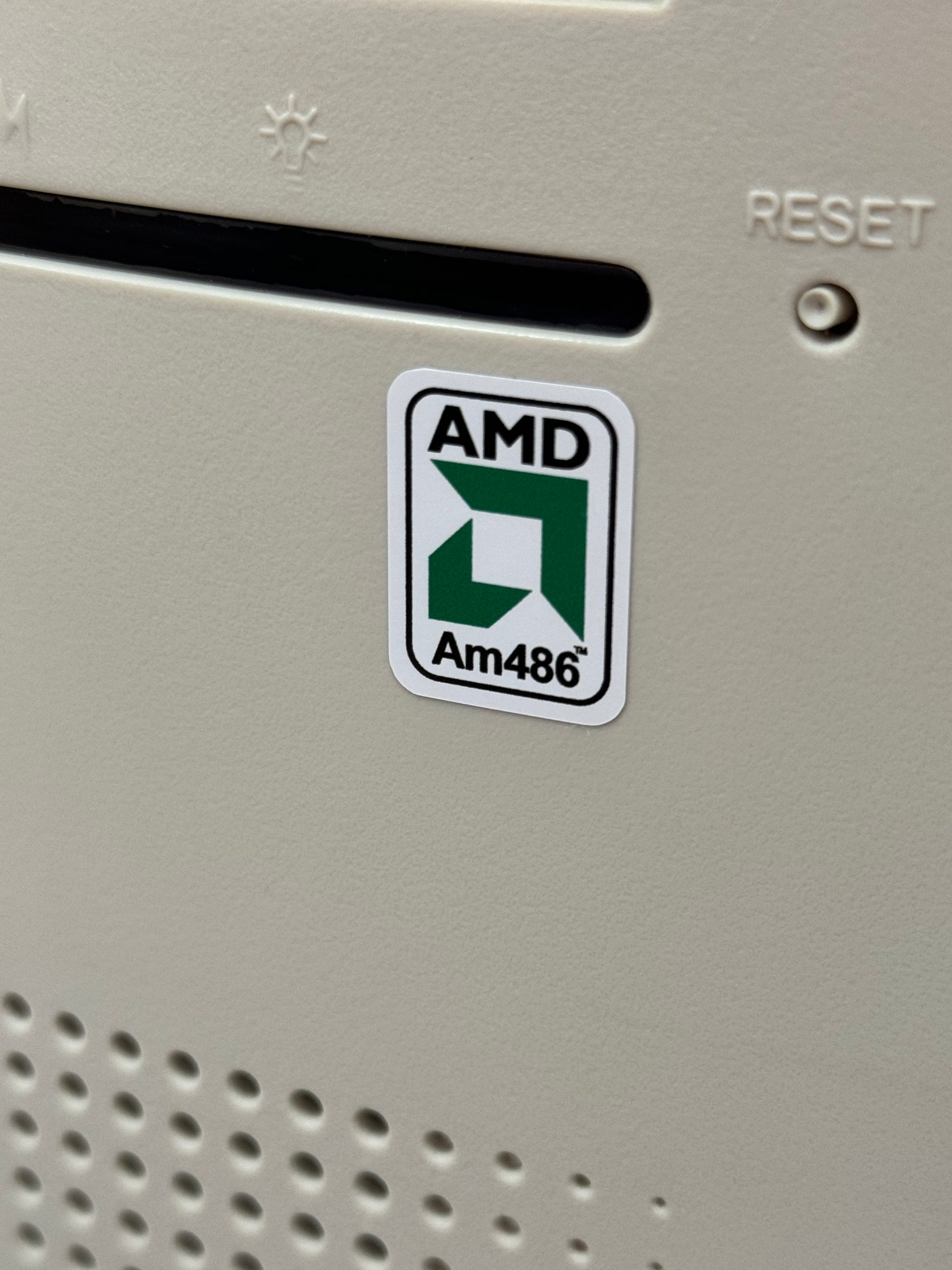 AMD Am486 DX2 DX4 Case Badge Sticker - White – Geekenspiel