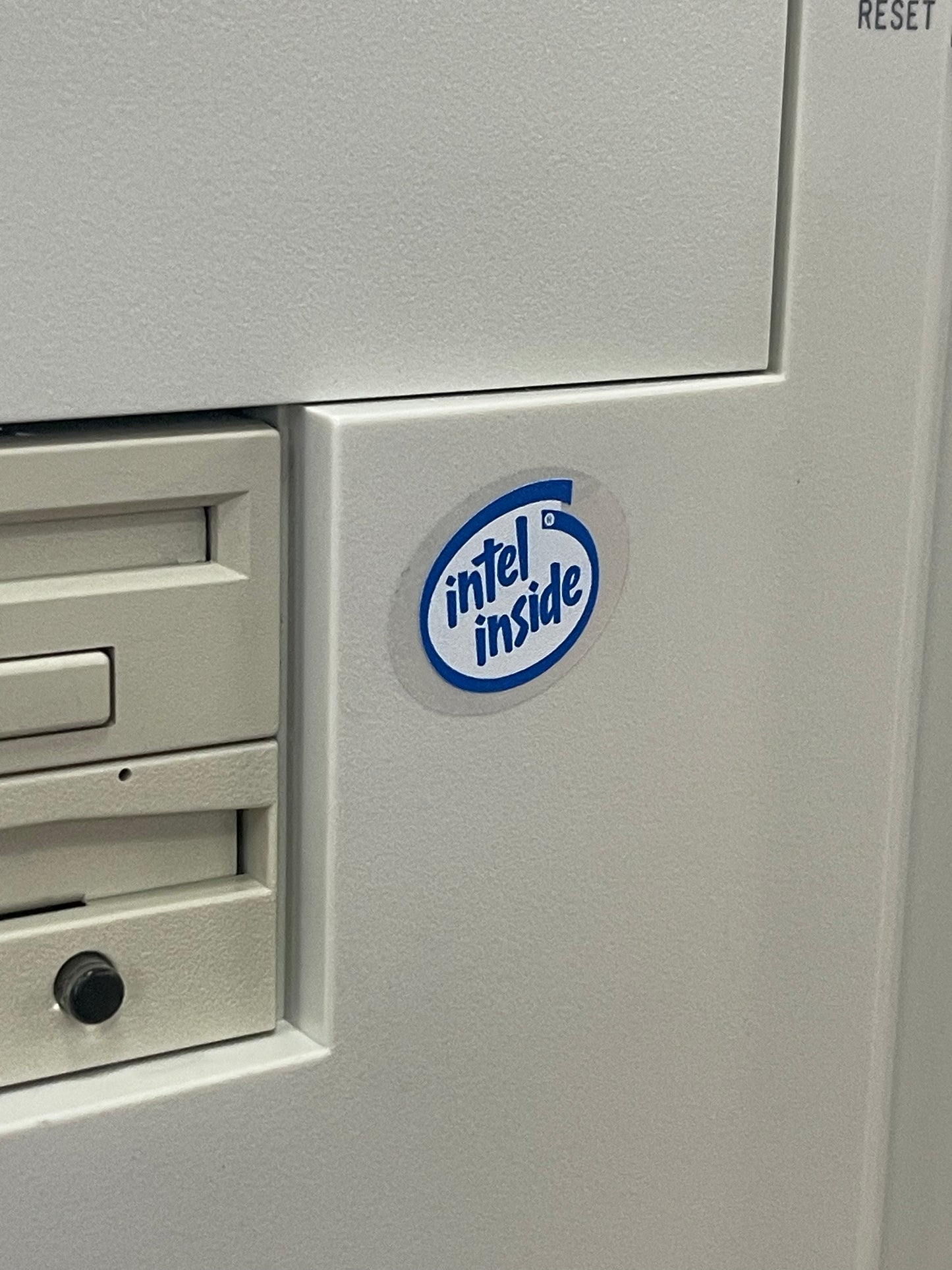 "Intel Inside" Case Badge Sticker BLUE - Clear
