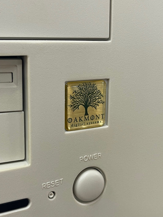 Custom PC Shop > Oakmont < Case Badge Sticker - Dome, Gold