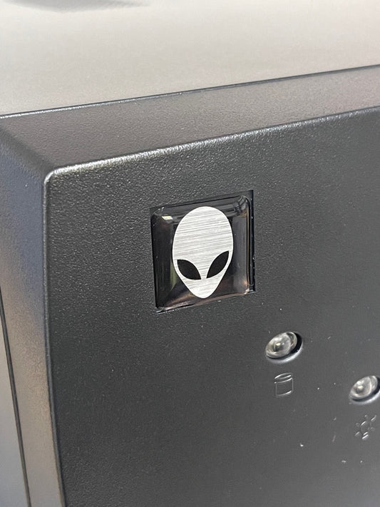 > Alienware V2 < Later Alien Head Logo Case Badge Sticker - Dome