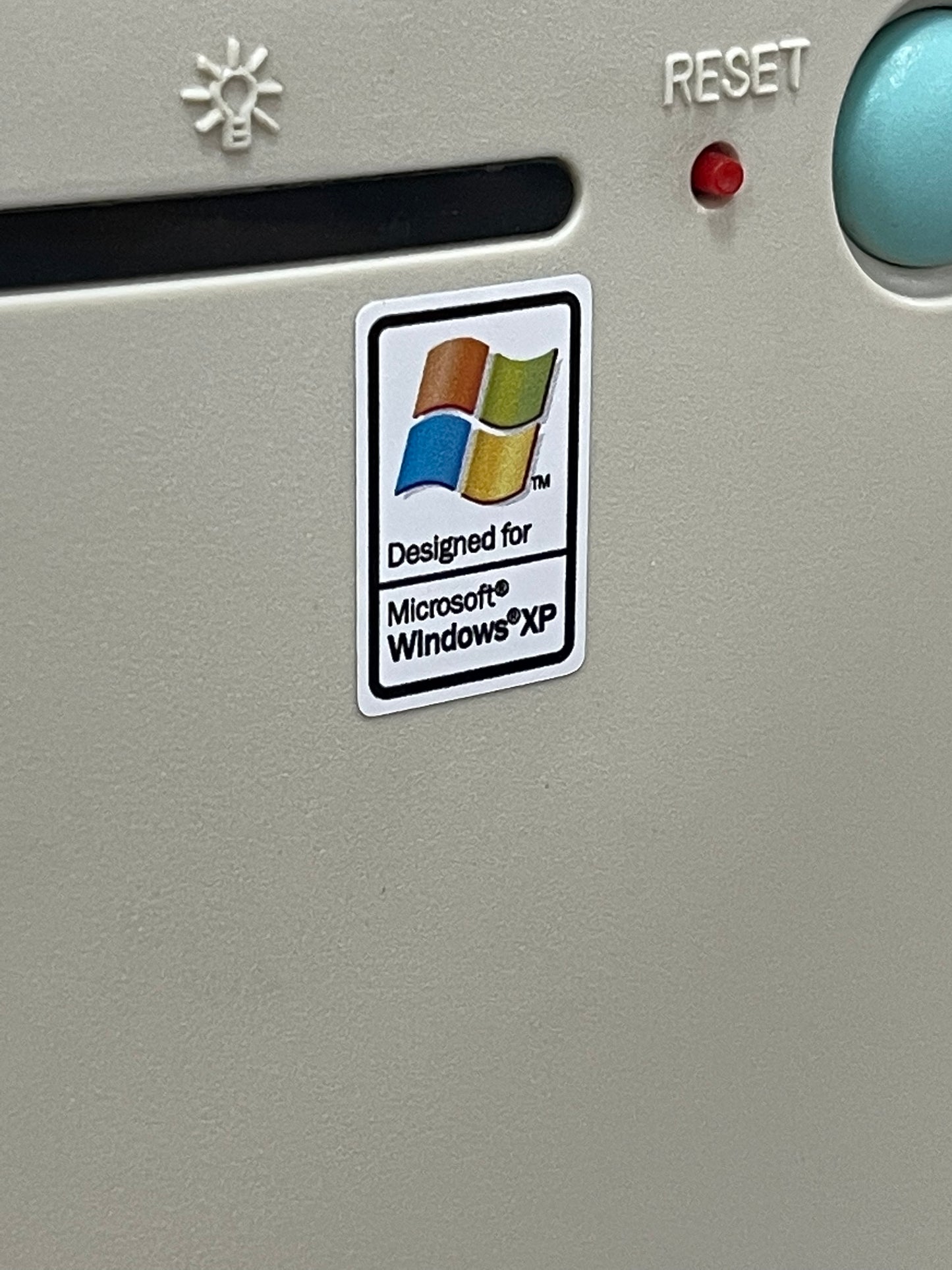Windows XP V2 Case Badge Sticker  - White