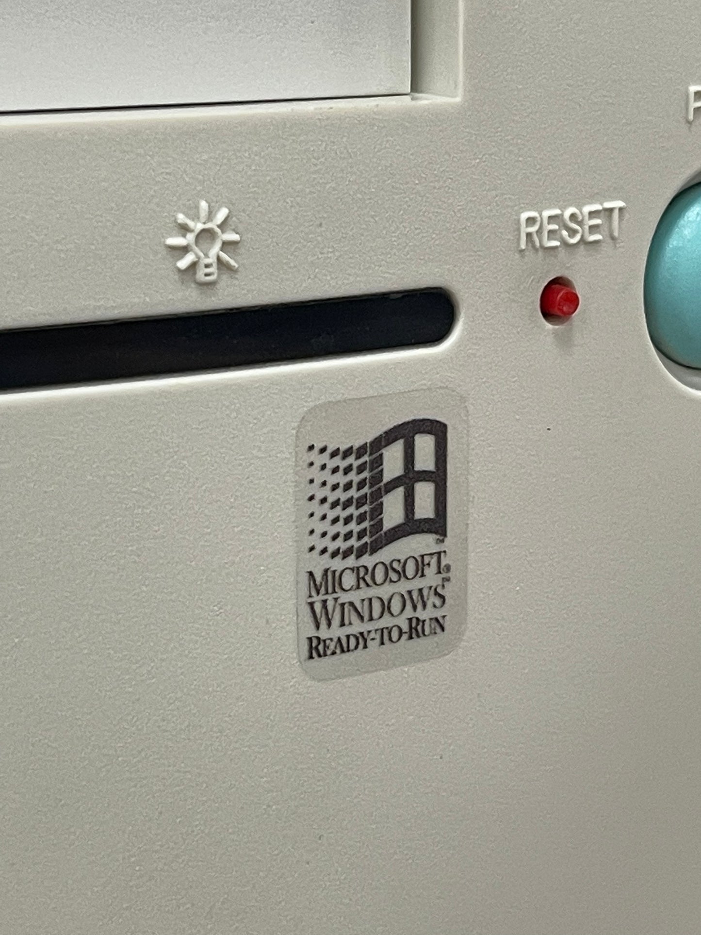 Windows Ready-To-Run Case Badge Sticker - Clear, Mono